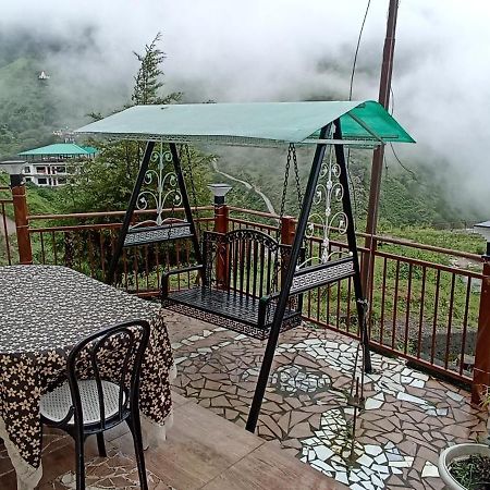 Icebergs Mussoorie - A Boutique Stay And 24 Hrs Roof Top Cafe Zewnętrze zdjęcie