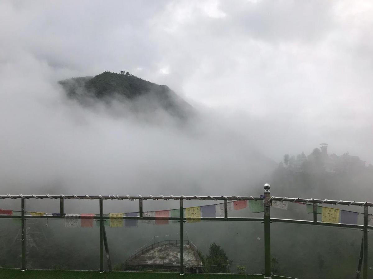 Icebergs Mussoorie - A Boutique Stay And 24 Hrs Roof Top Cafe Zewnętrze zdjęcie