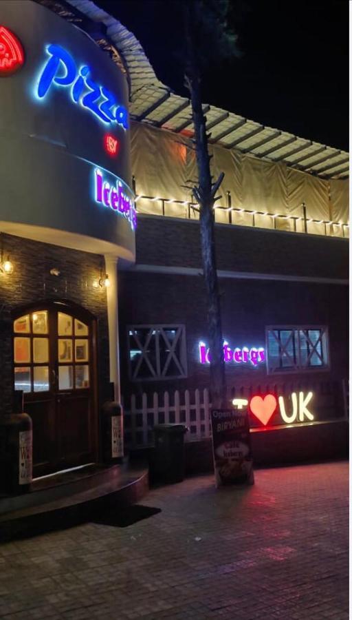 Icebergs Mussoorie - A Boutique Stay And 24 Hrs Roof Top Cafe Zewnętrze zdjęcie