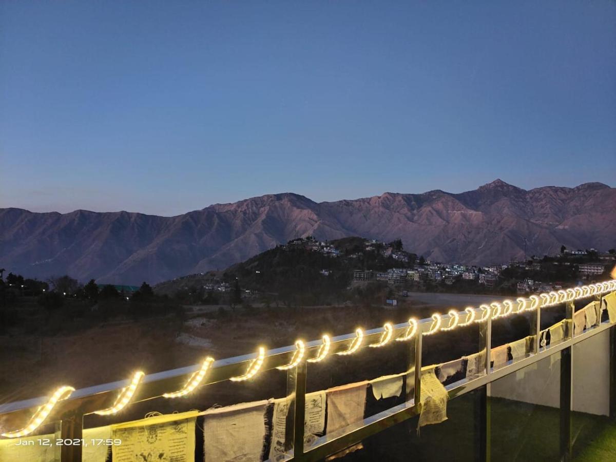 Icebergs Mussoorie - A Boutique Stay And 24 Hrs Roof Top Cafe Zewnętrze zdjęcie