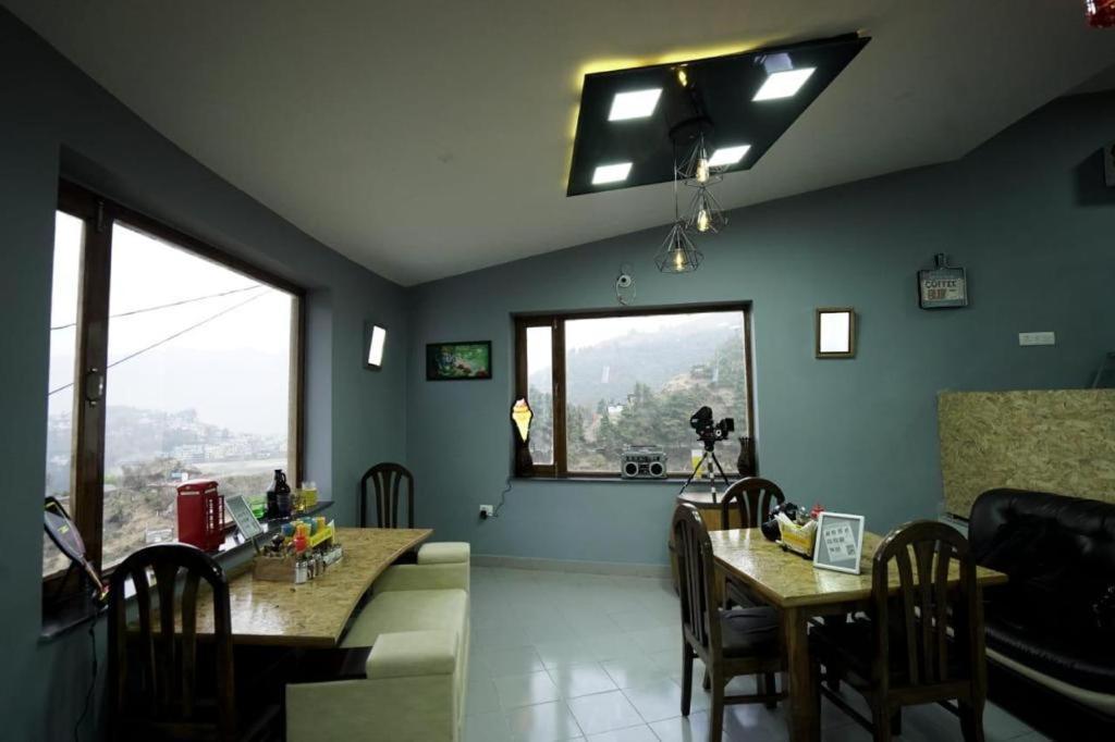 Icebergs Mussoorie - A Boutique Stay And 24 Hrs Roof Top Cafe Zewnętrze zdjęcie