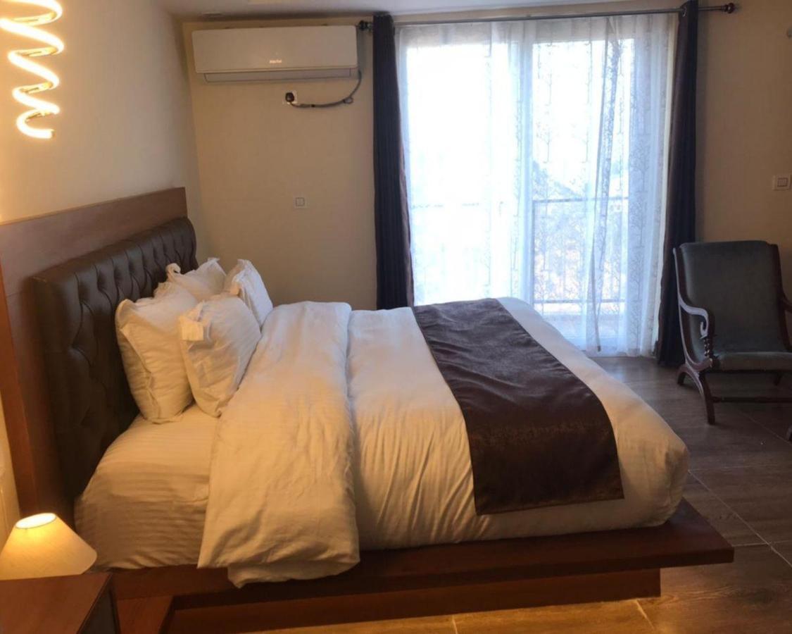 Icebergs Mussoorie - A Boutique Stay And 24 Hrs Roof Top Cafe Zewnętrze zdjęcie