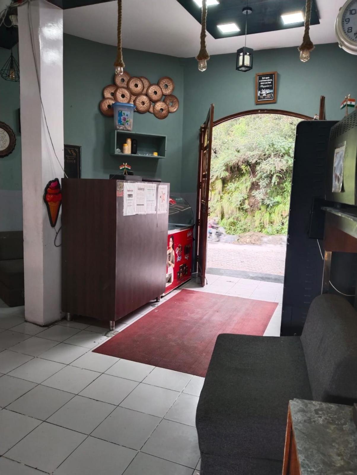 Icebergs Mussoorie - A Boutique Stay And 24 Hrs Roof Top Cafe Zewnętrze zdjęcie
