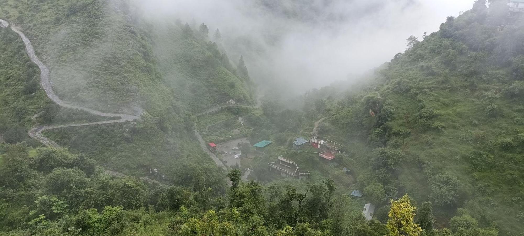 Icebergs Mussoorie - A Boutique Stay And 24 Hrs Roof Top Cafe Zewnętrze zdjęcie