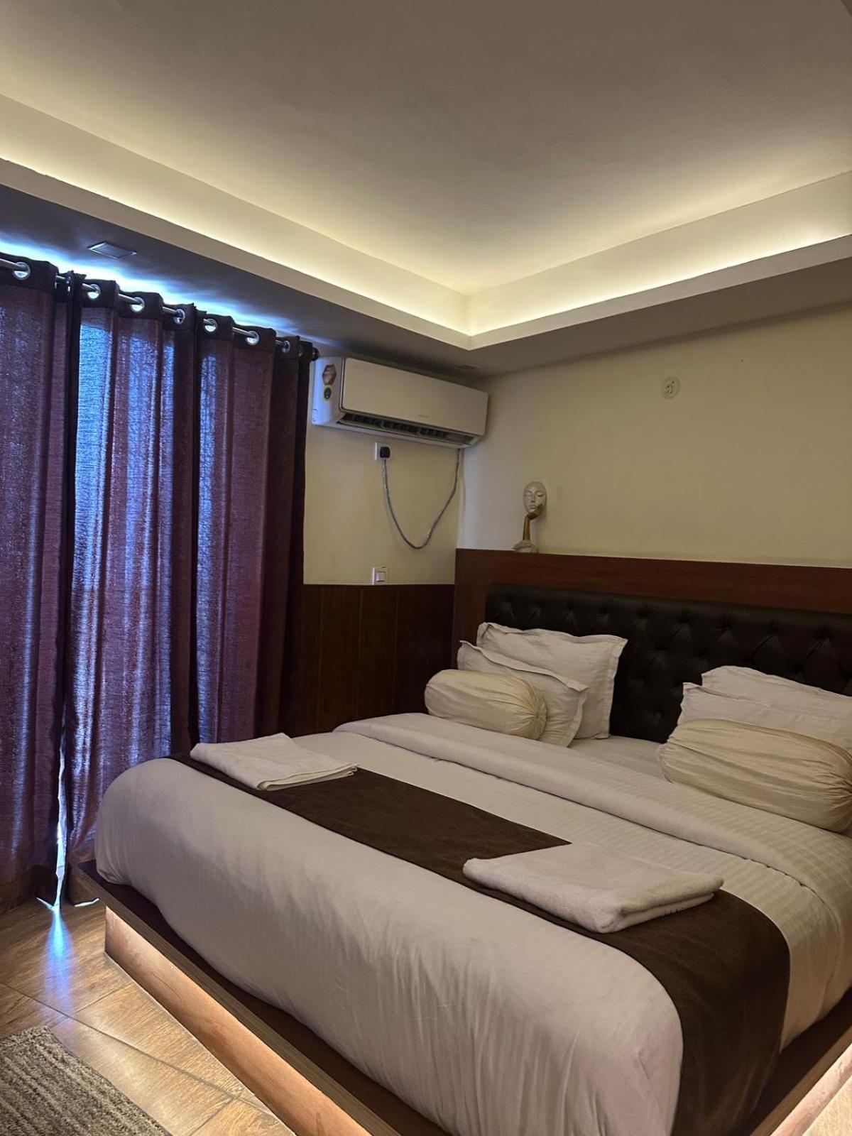 Icebergs Mussoorie - A Boutique Stay And 24 Hrs Roof Top Cafe Zewnętrze zdjęcie